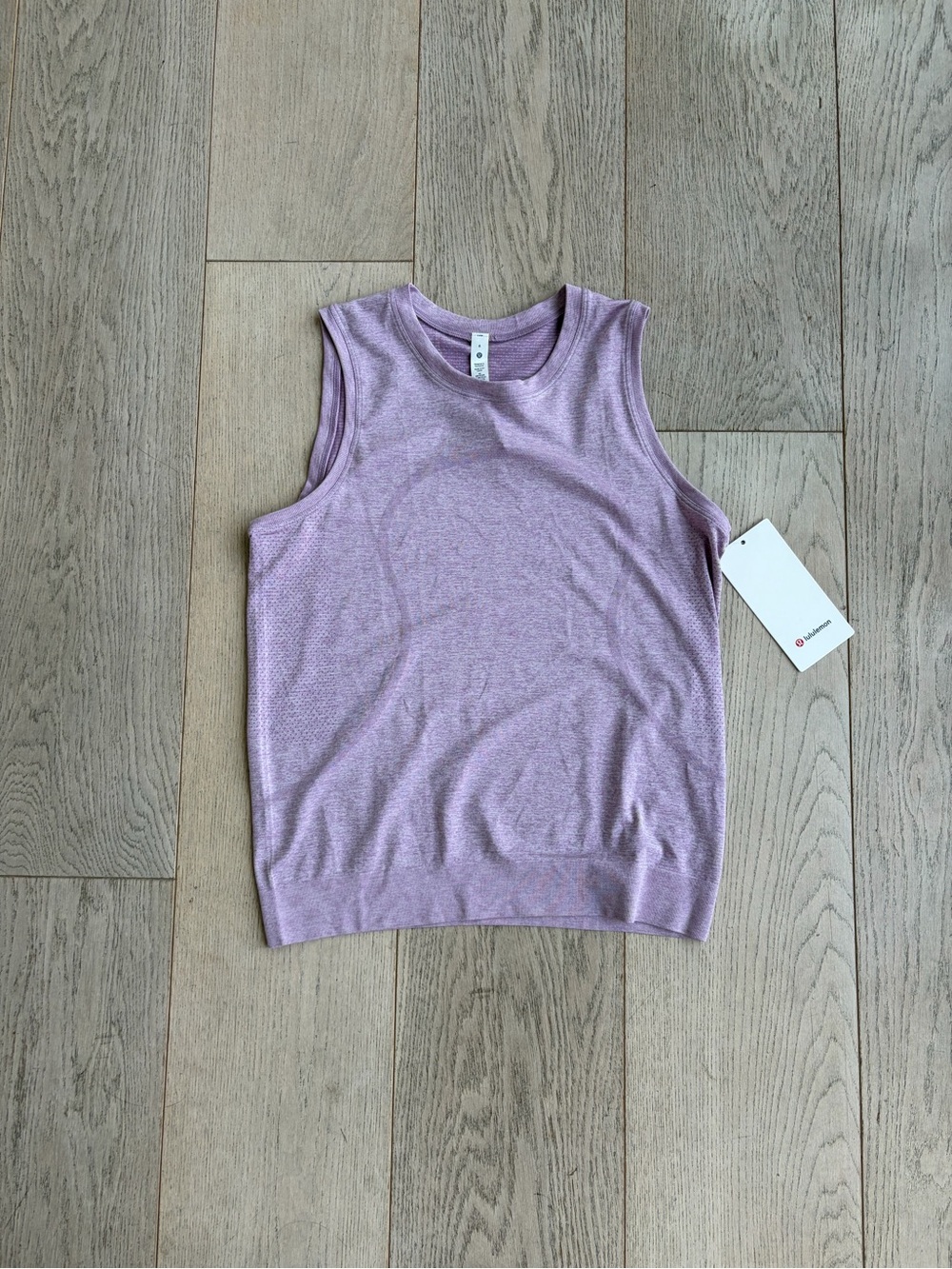 Lululemon swiftly tank NWT